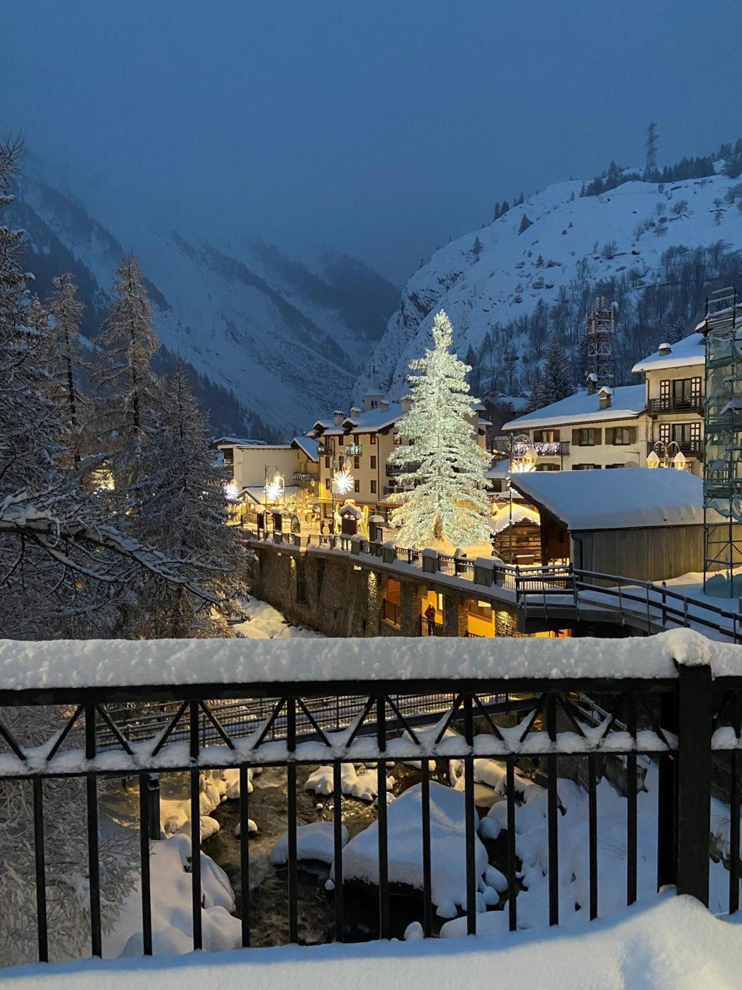 Les Cheminees Apartment La Thuile Exterior photo